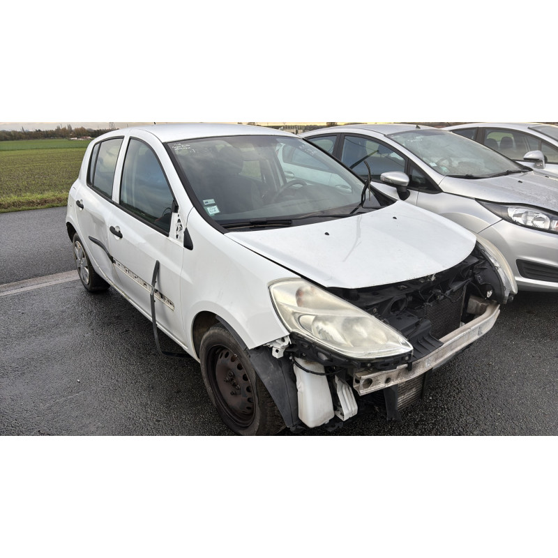 Aile avant gauche RENAULT CLIO 3 Photo n°7