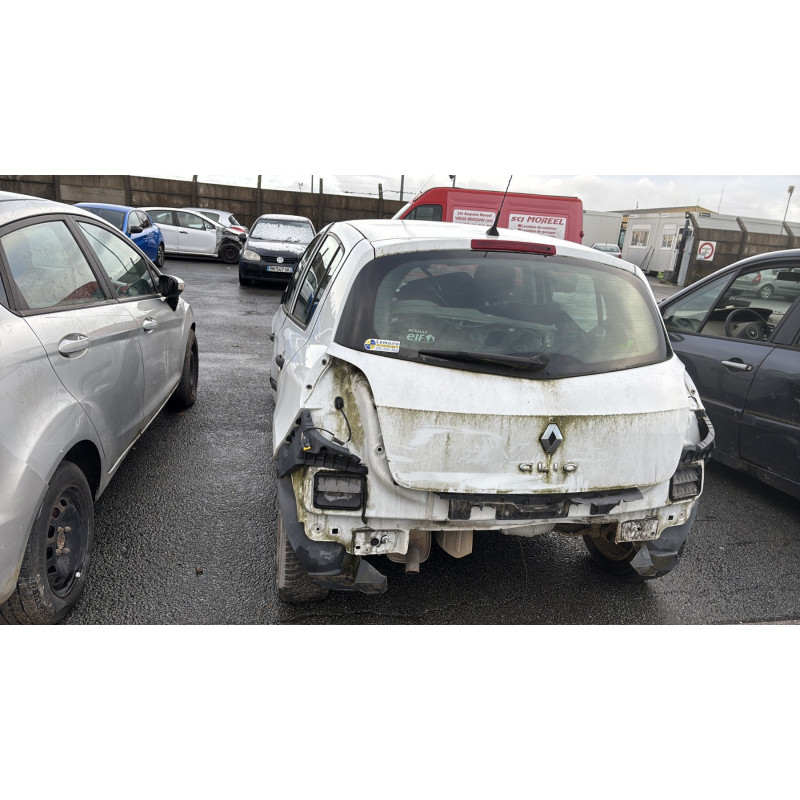 Aile avant gauche RENAULT CLIO 3 Photo n°10
