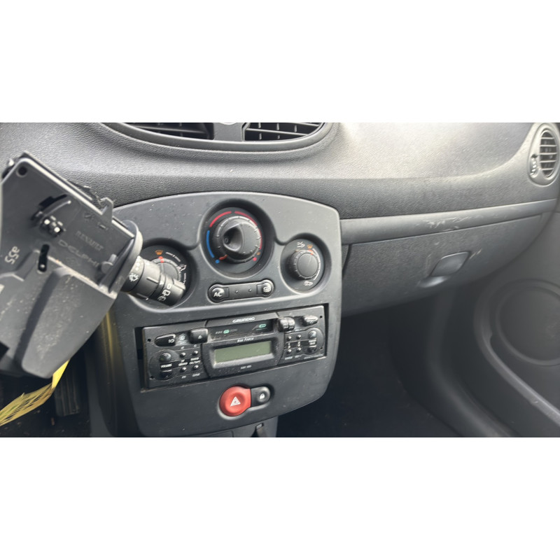 Aile avant gauche RENAULT CLIO 3 Photo n°19