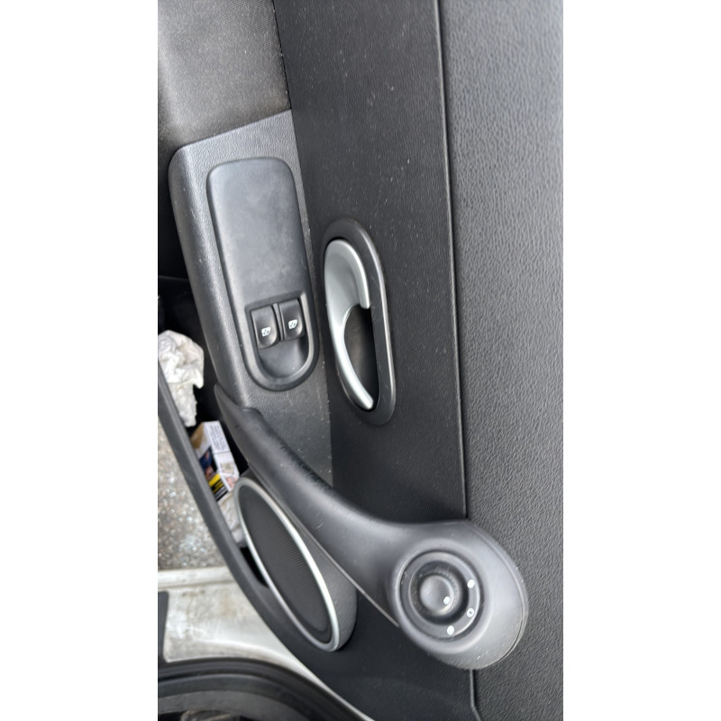 Trappe d'essence RENAULT CLIO 3 Photo n°14
