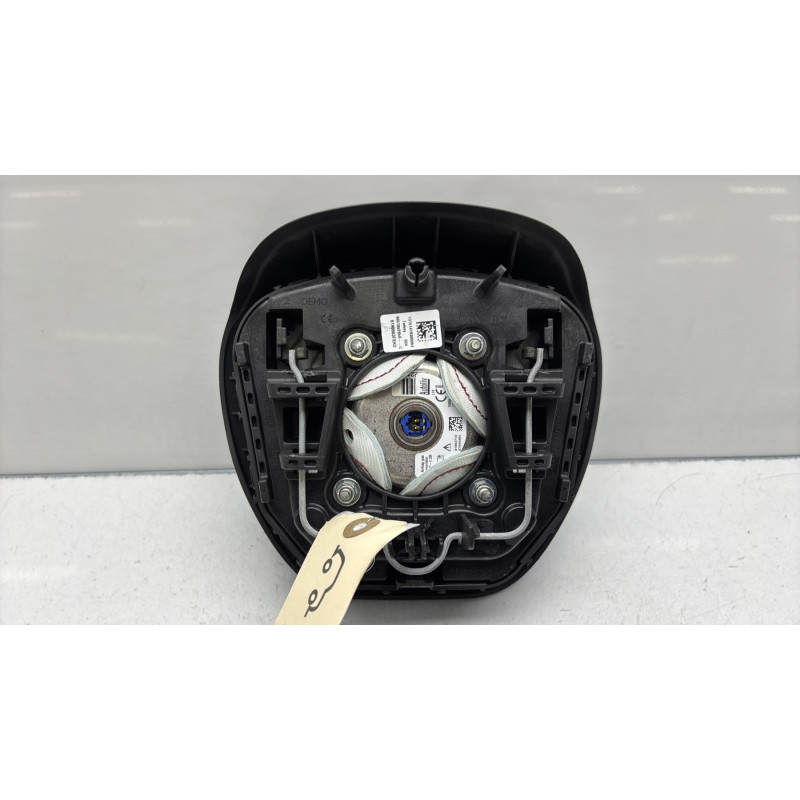 Air bag conducteur RENAULT CLIO 4 Photo n°2