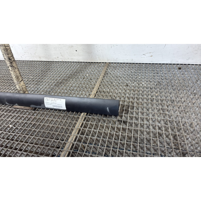 Baguette de porte avant gauche RENAULT CLIO 2 Photo n°3