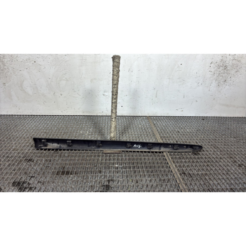 Baguette de porte avant gauche RENAULT CLIO 2 Photo n°4