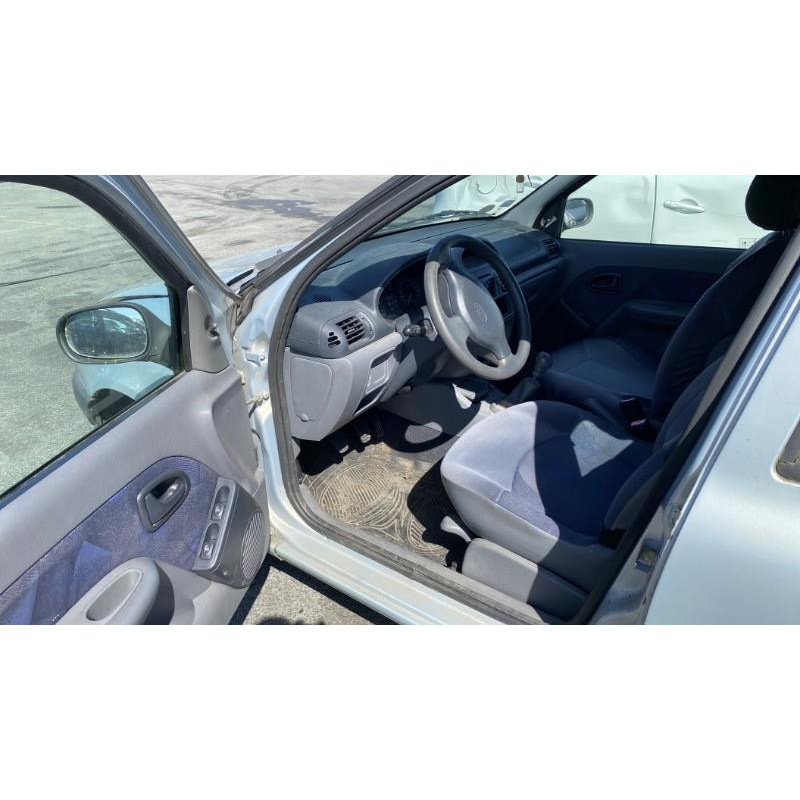 Eclairage de plaque RENAULT CLIO 2 Photo n°17