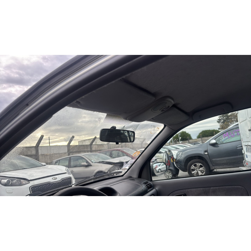 Calandre RENAULT CLIO 2 Photo n°17