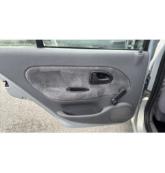 Calandre RENAULT CLIO 2