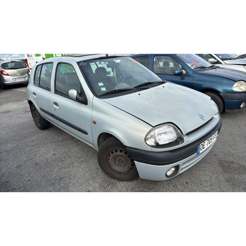 Aile avant gauche RENAULT CLIO 2 Photo n°6