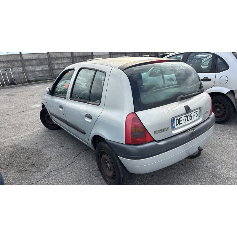 Aile avant gauche RENAULT CLIO 2 Photo n°8