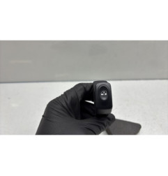 Interrupteur de leve vitre avant droit RENAULT CLIO 2 Photo n°1