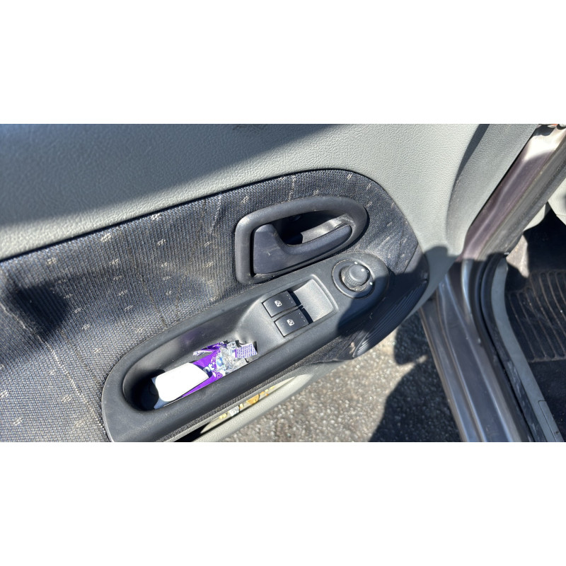 Porte avant gauche RENAULT CLIO 2 Photo n°16