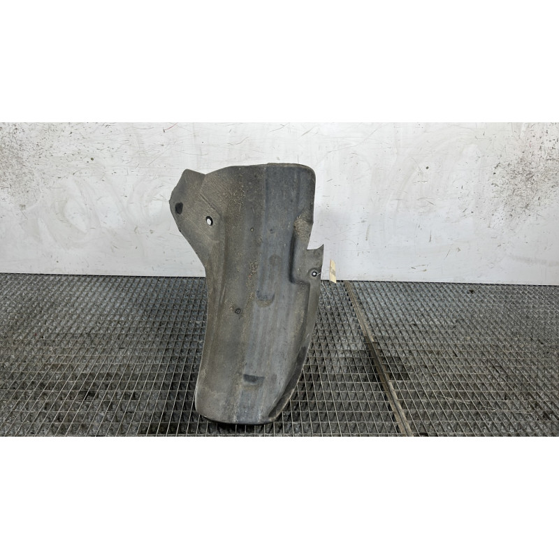 Pare boue arriere gauche RENAULT CLIO 2 Photo n°4