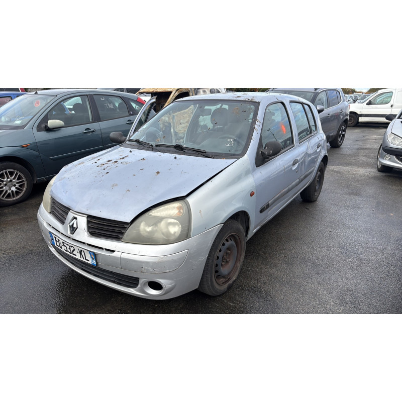 Feu arriere principal gauche (feux) RENAULT CLIO 2 Photo n°4