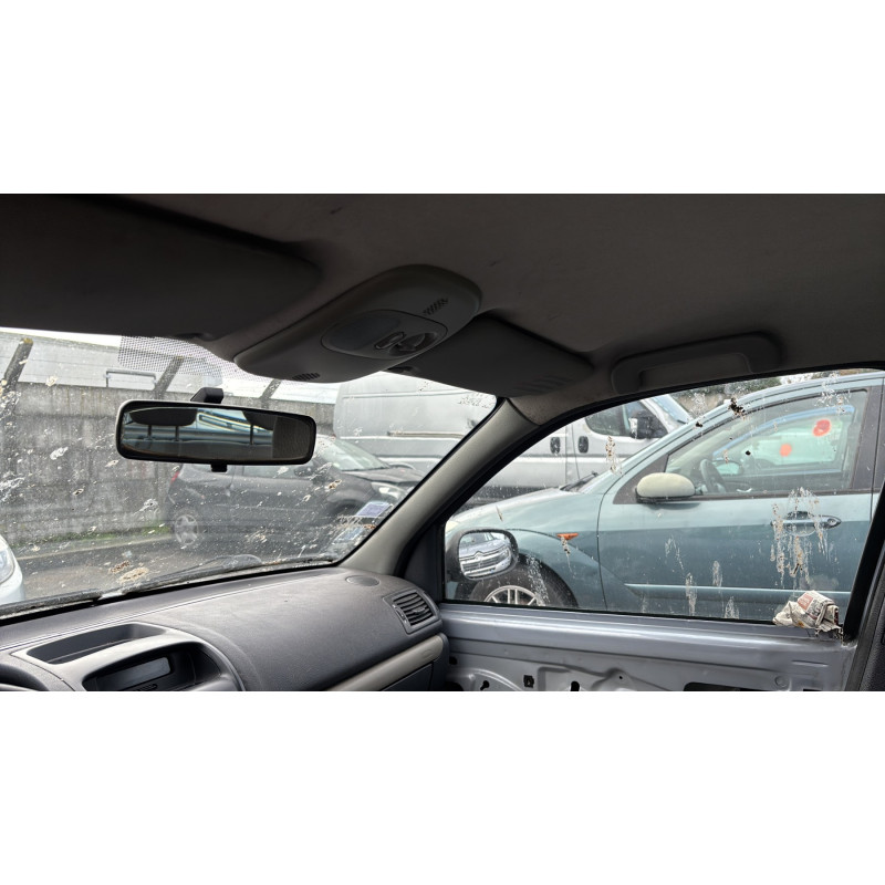 Feu arriere principal gauche (feux) RENAULT CLIO 2 Photo n°17