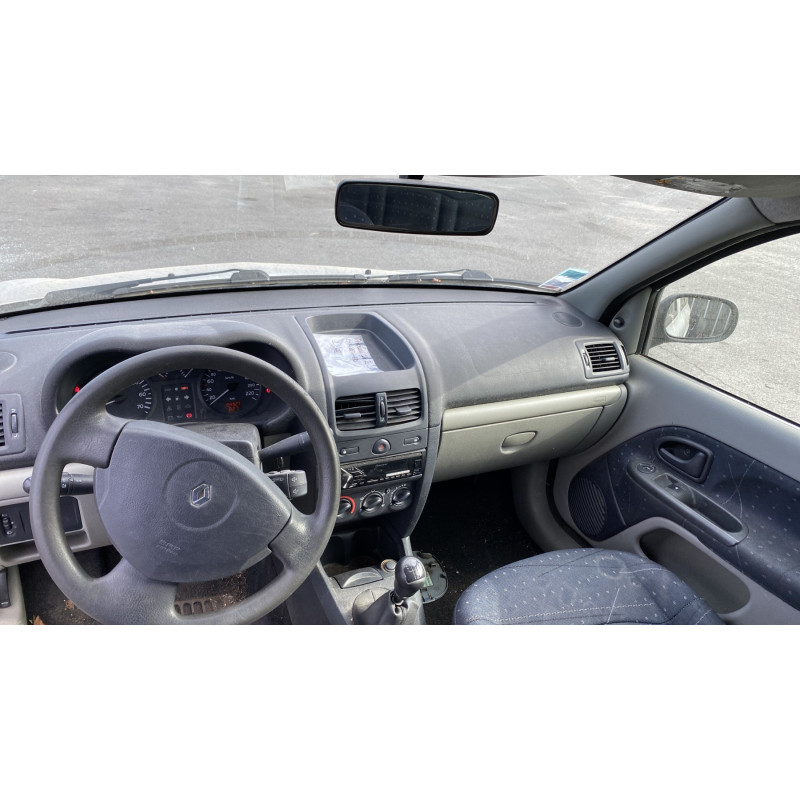 Feu arriere principal droit (feux) RENAULT CLIO 2 Photo n°20