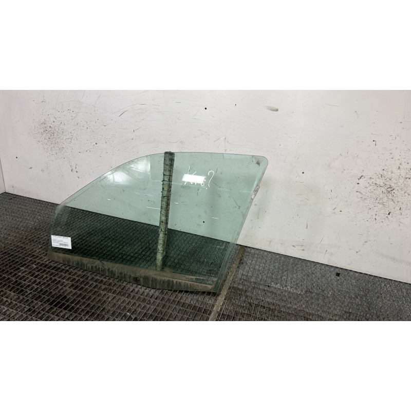 Vitre avant gauche RENAULT CLIO 2 Photo n°3