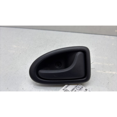 Poignee interieur arriere droit RENAULT CLIO 2 Photo n°1