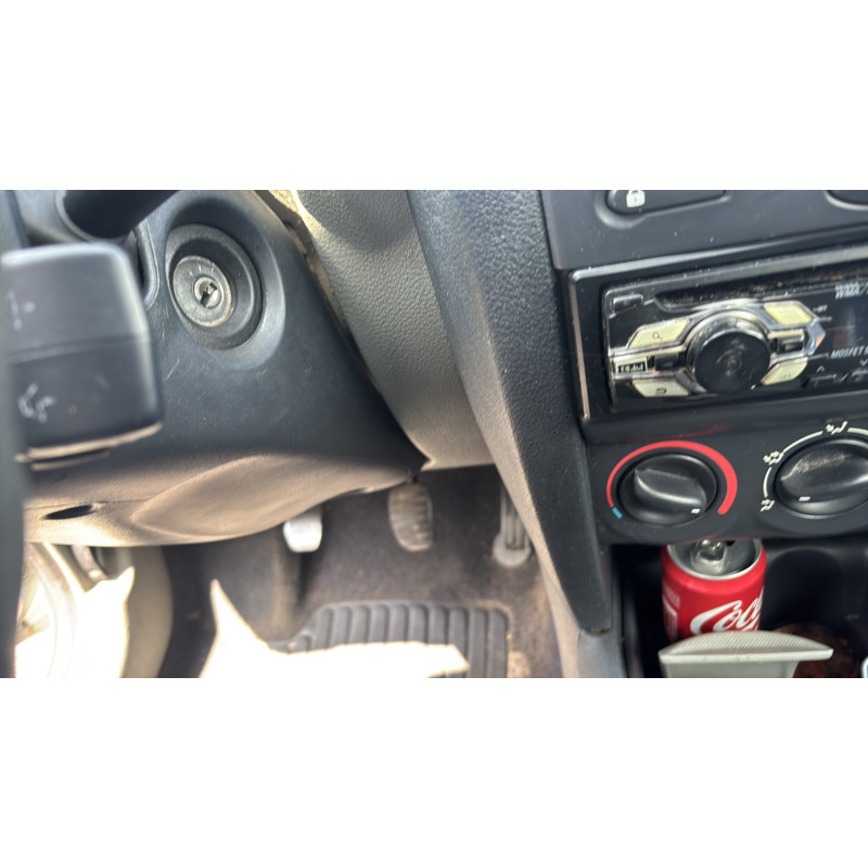 Poignee interieur arriere droit RENAULT CLIO 2 Photo n°18