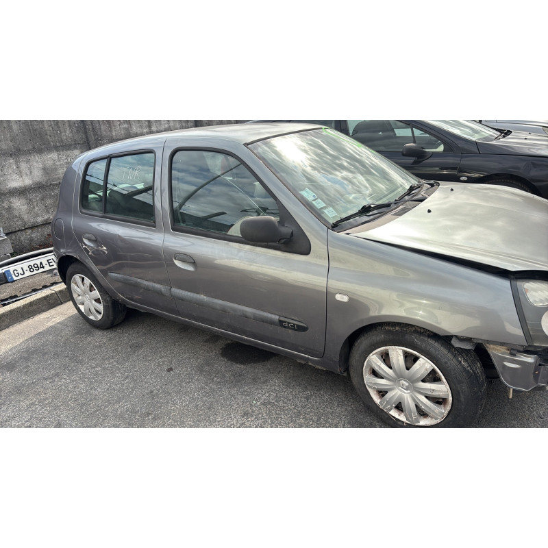 Feu arriere principal droit (feux) RENAULT CLIO 2 Photo n°11