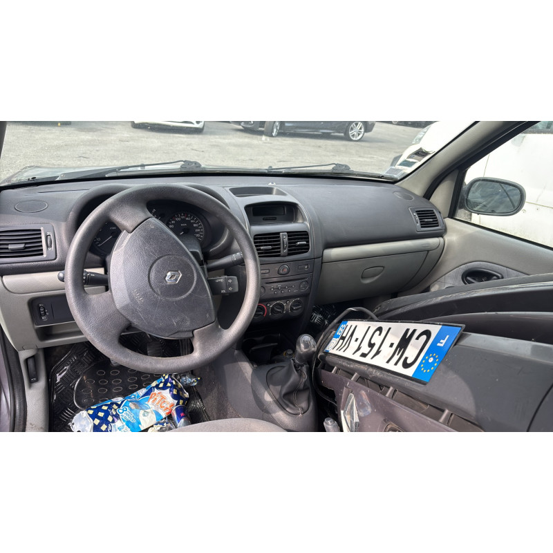 Feu arriere principal droit (feux) RENAULT CLIO 2 Photo n°17