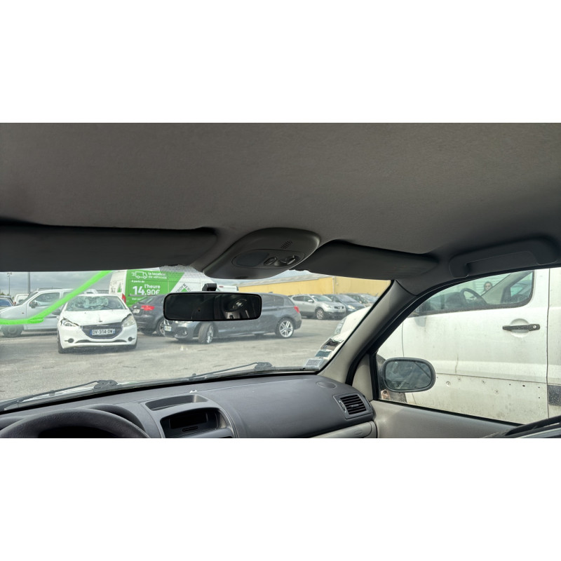 Feu arriere principal droit (feux) RENAULT CLIO 2 Photo n°18