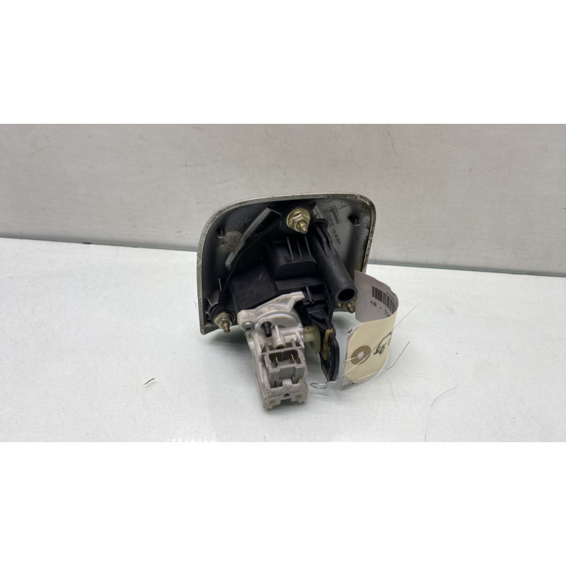 Bouton de coffre RENAULT CLIO 2 Photo n°2