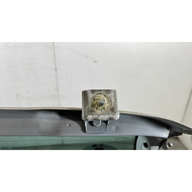 Malle/Hayon arriere RENAULT CLIO 2 Photo n°5
