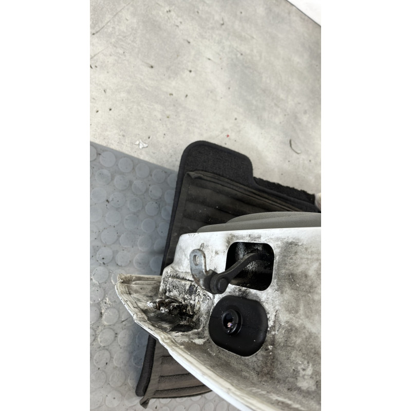 Porte arriere gauche RENAULT CLIO 2 Photo n°7