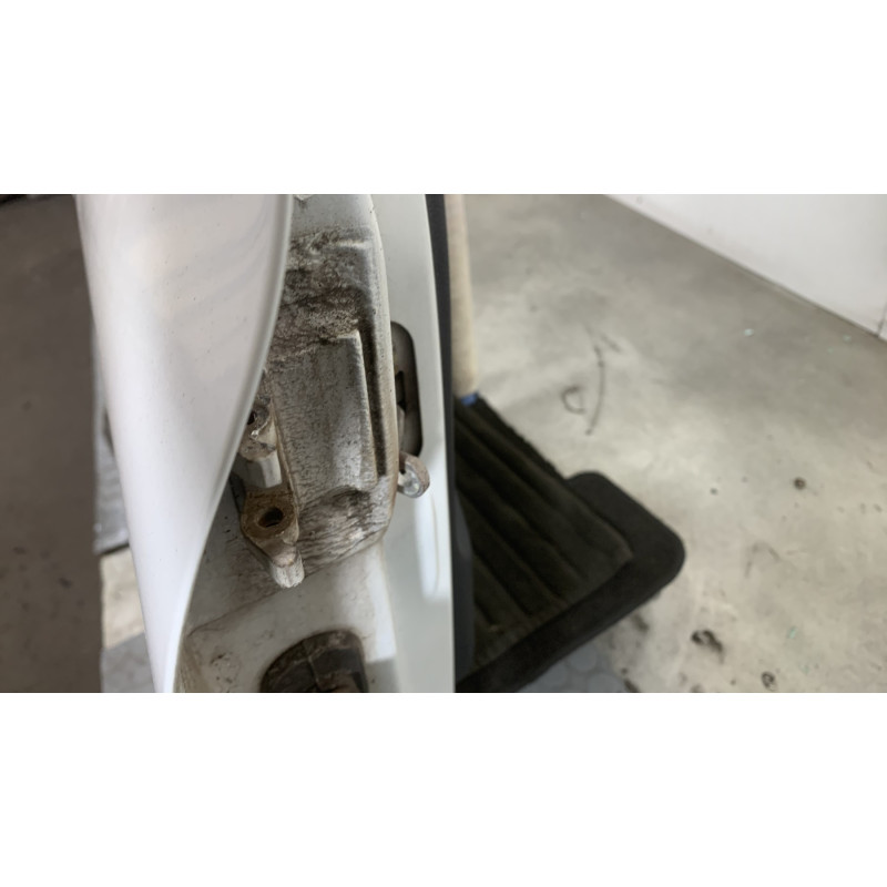 Porte avant droit RENAULT CLIO 2 Photo n°4