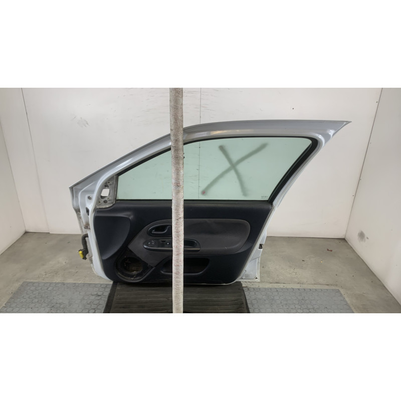 Porte avant droit RENAULT CLIO 2 Photo n°6