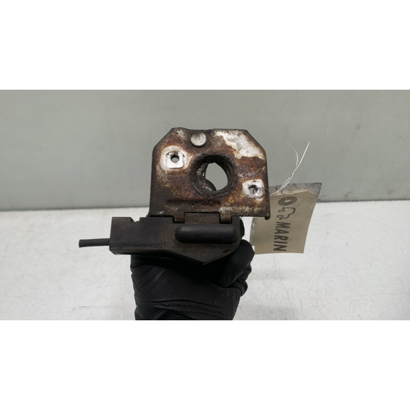 Fermeture de capot RENAULT CLIO 2 Photo n°1