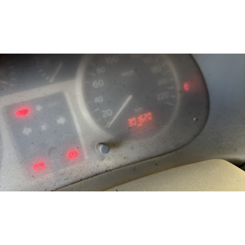 Fermeture de capot RENAULT CLIO 2 Photo n°20