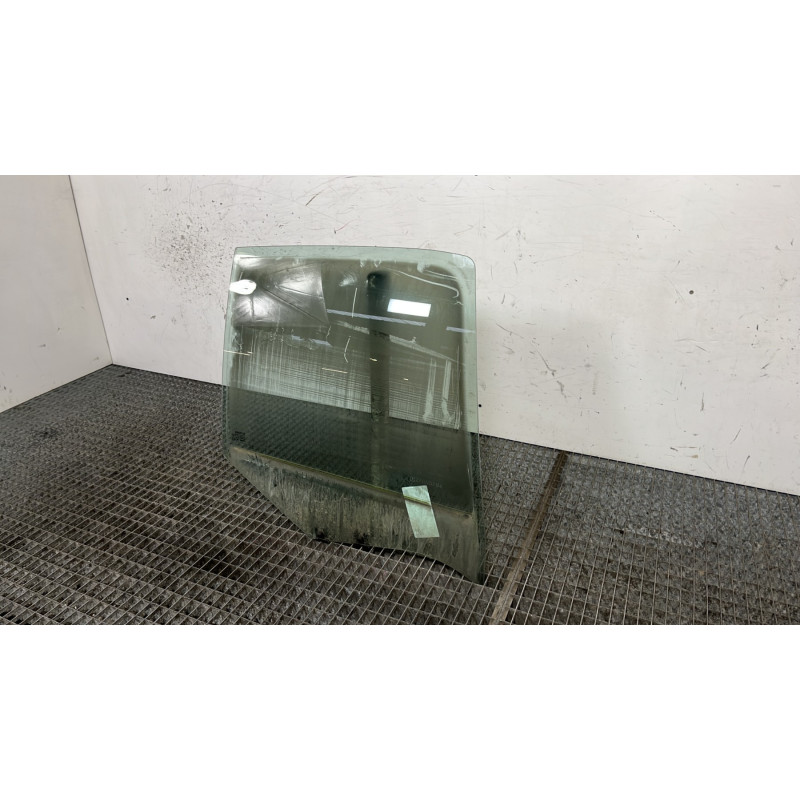 Vitre arriere droit RENAULT CLIO 2 Photo n°3