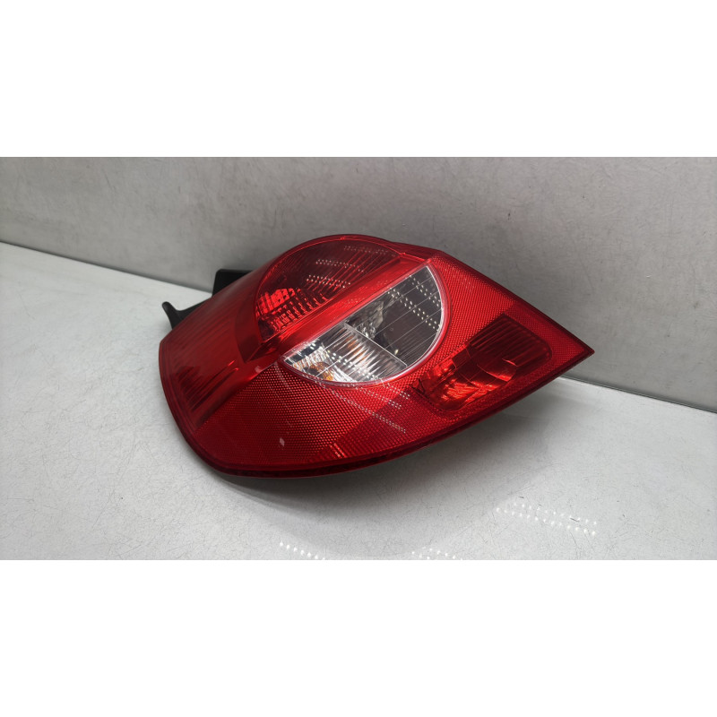 Feu arriere principal gauche (feux) RENAULT CLIO 3 Photo n°1