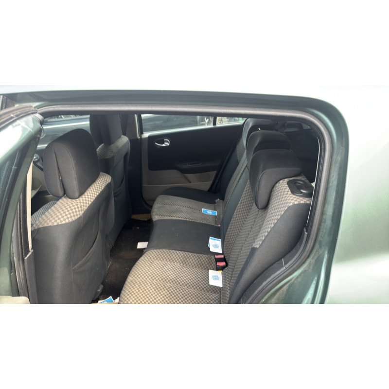 Custode arriere gauche (porte) RENAULT MEGANE 2 Photo n°20
