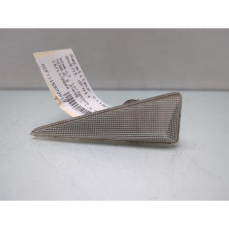 Repetiteur clignotant avant droit  (Feux) RENAULT MEGANE 2 Photo n°1