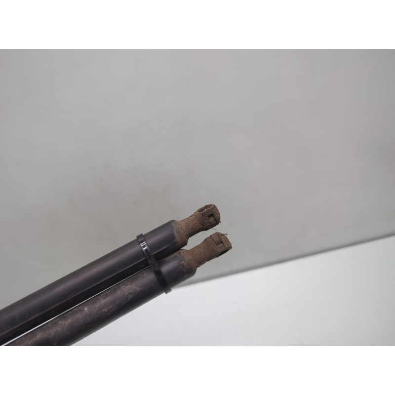 Verin de coffre CITROEN C3 PICASSO Photo n°4