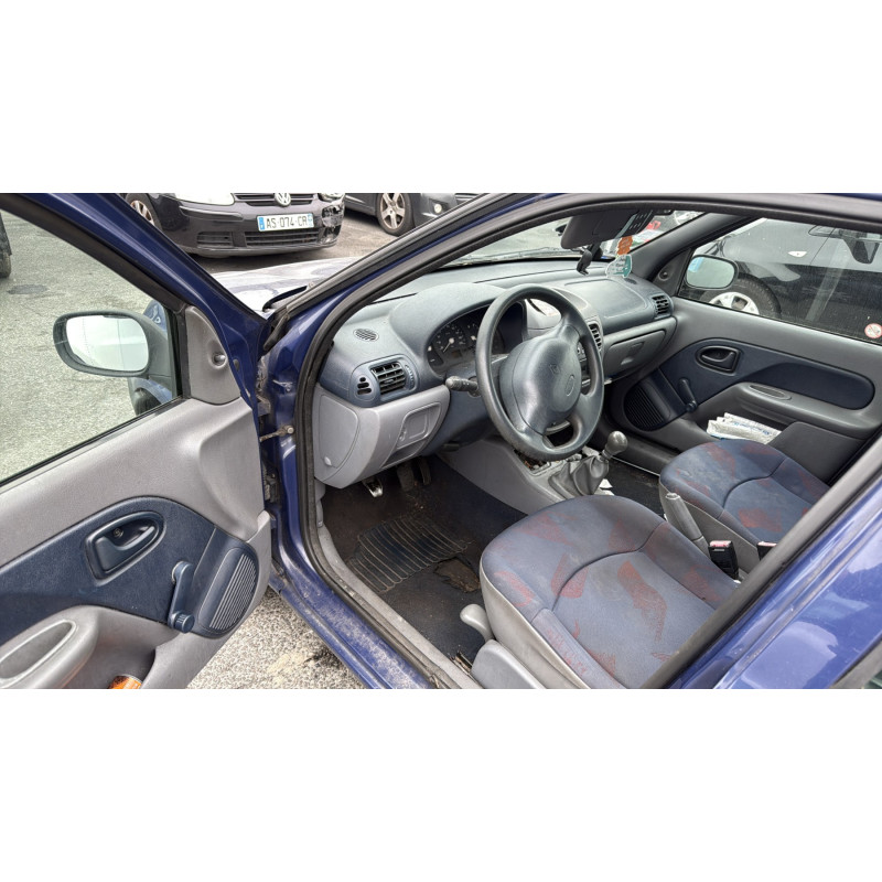 Custode arriere gauche (porte) RENAULT CLIO 2 Photo n°15