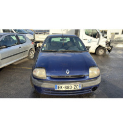 Pare boue arriere droit RENAULT CLIO 2