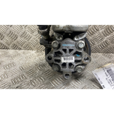Pompe de direction TOYOTA AVENSIS 2