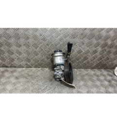 Pompe de direction TOYOTA AVENSIS 2