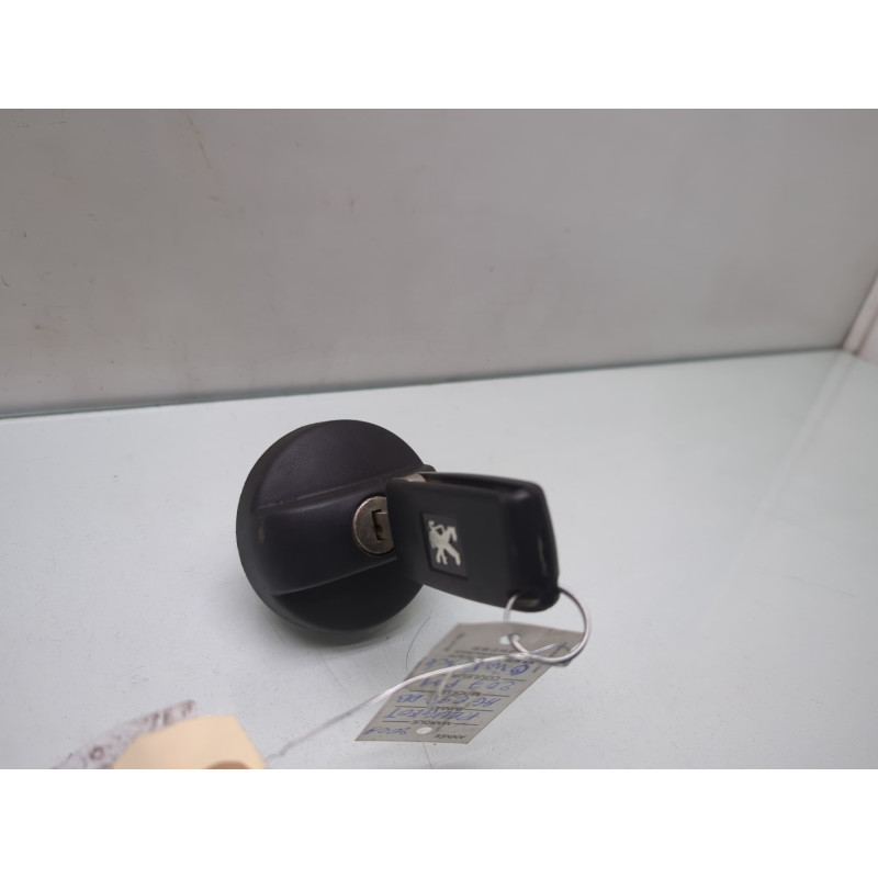 Bouchon de carburant PEUGEOT 207 Photo n°4