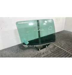 Vitre arriere droit PEUGEOT 207