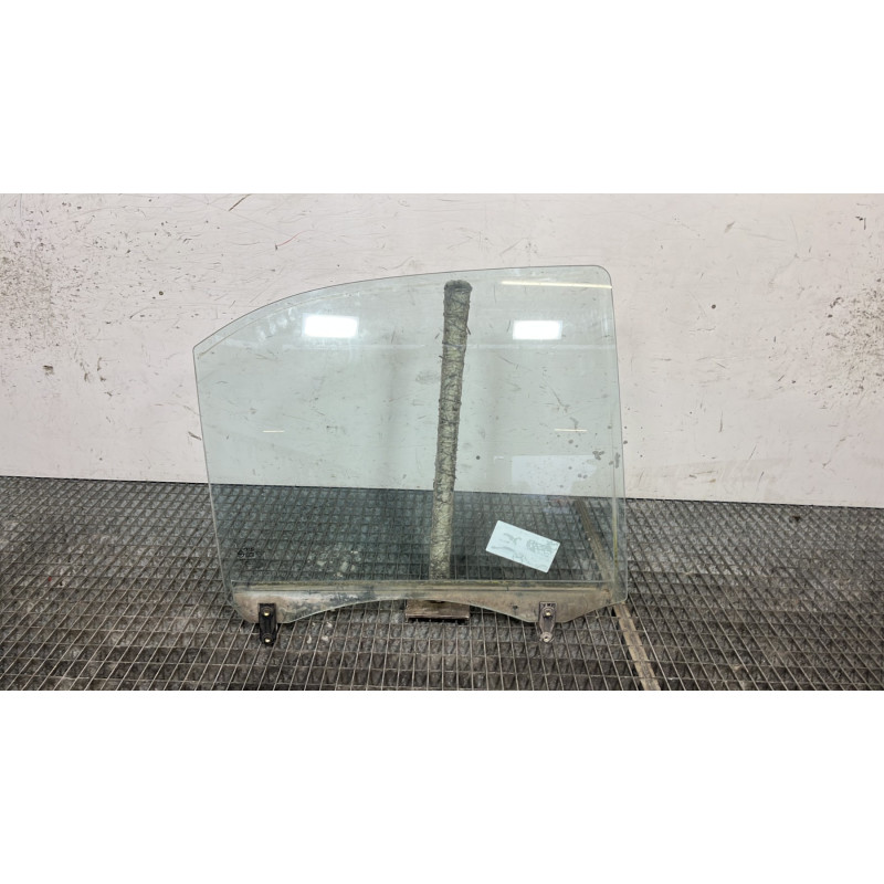 Vitre arriere droit KIA SORENTO 1 Photo n°1