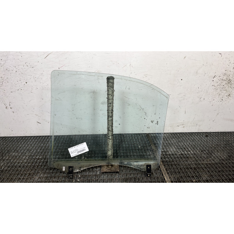 Vitre arriere droit KIA SORENTO 1 Photo n°4