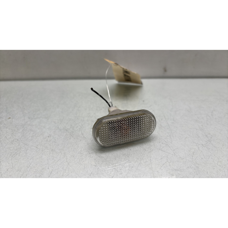 Repetiteur clignotant avant droit  (Feux) NISSAN MICRA 3 Photo n°1