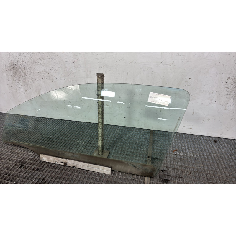 Vitre avant gauche OPEL ASTRA G Photo n°3