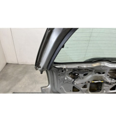 Malle/Hayon arriere TOYOTA AURIS 1