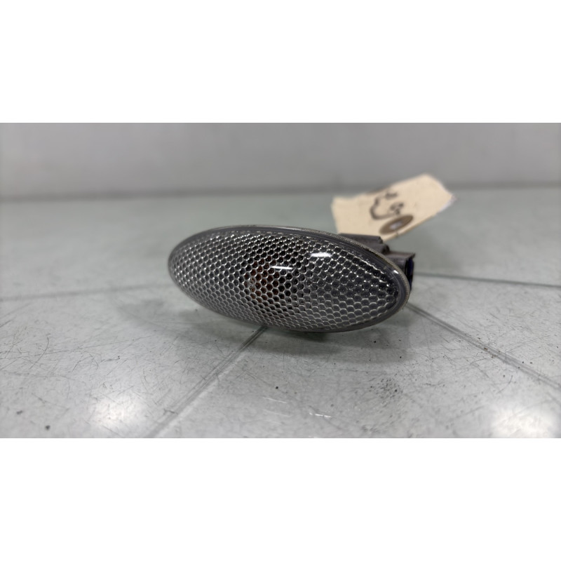 Repetiteur clignotant avant droit  (Feux) TOYOTA AURIS 1 Photo n°2