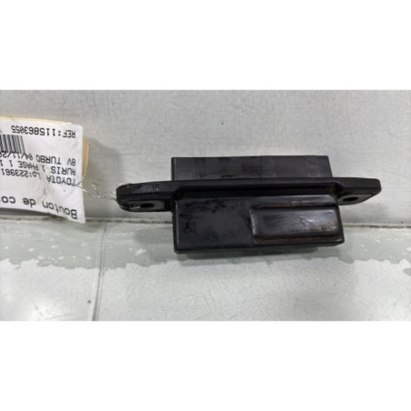 Bouton de coffre TOYOTA AURIS 1