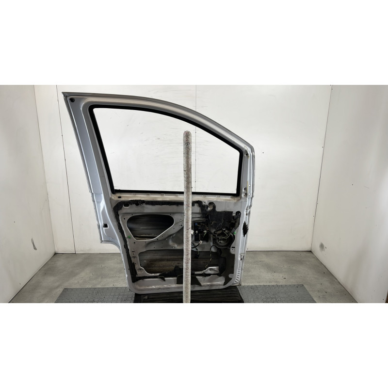 Porte avant gauche MERCEDES VITO 639 Photo n°6